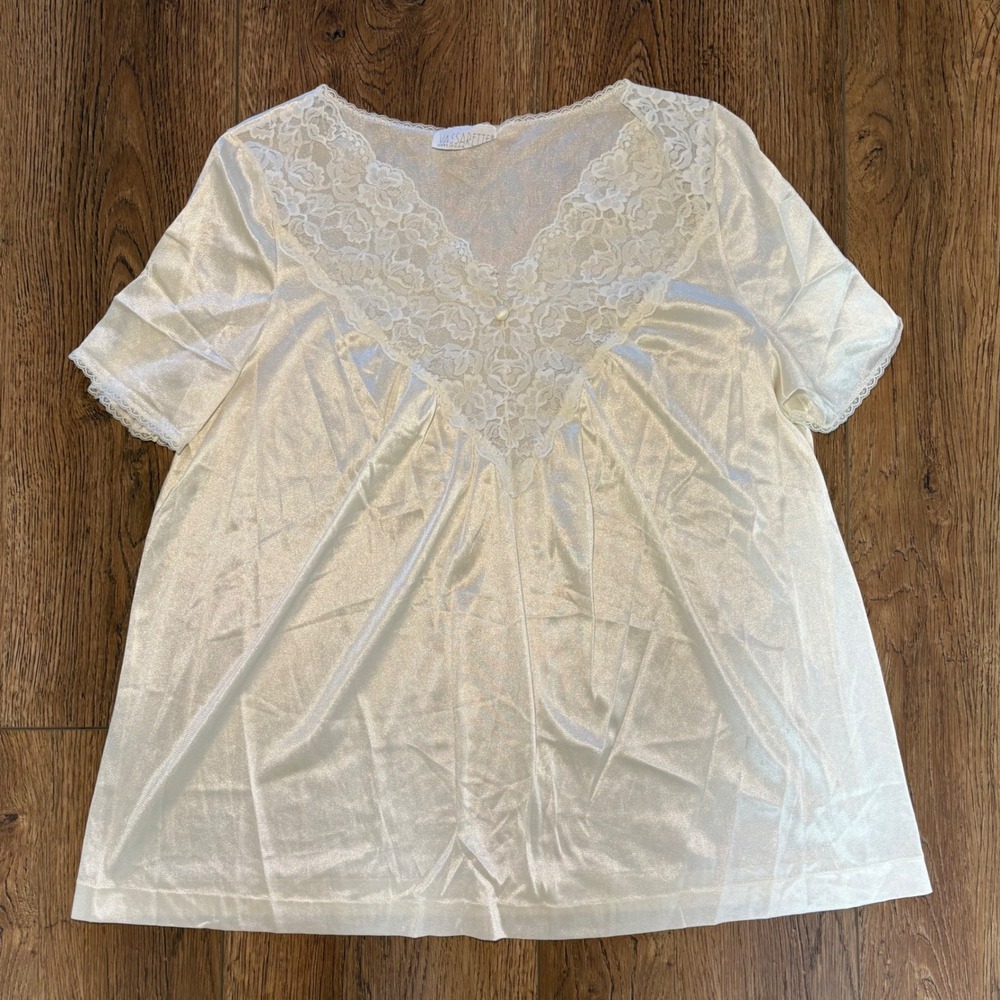 VTG Vassarette Ivory Lace Trim Nylon Tricot Lingerie Top Womens M romantic fairy